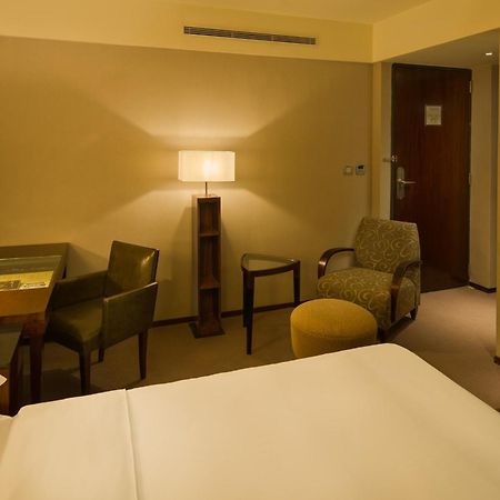 Les Suites Taipei - Da An Extérieur photo