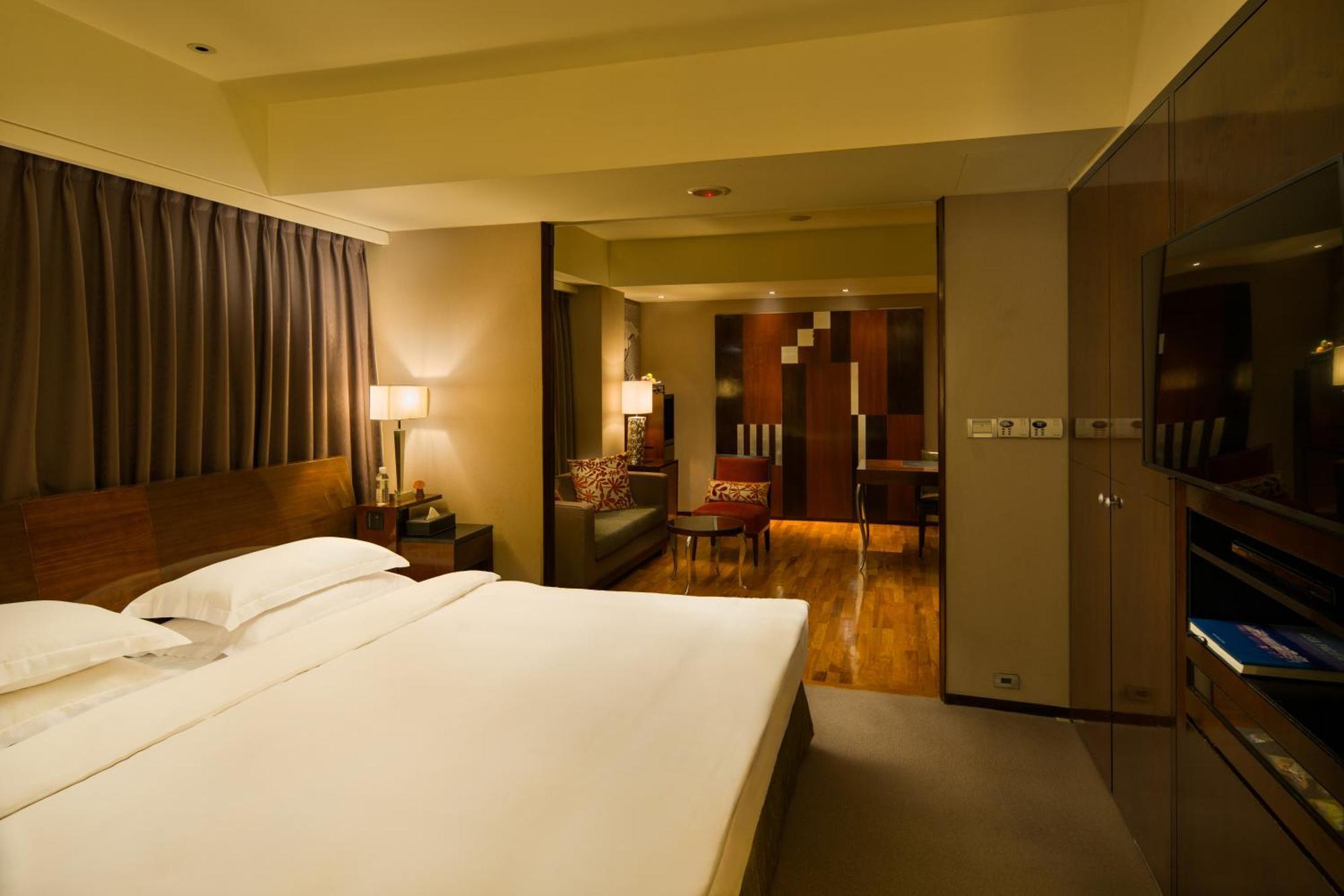 Les Suites Taipei - Da An Extérieur photo